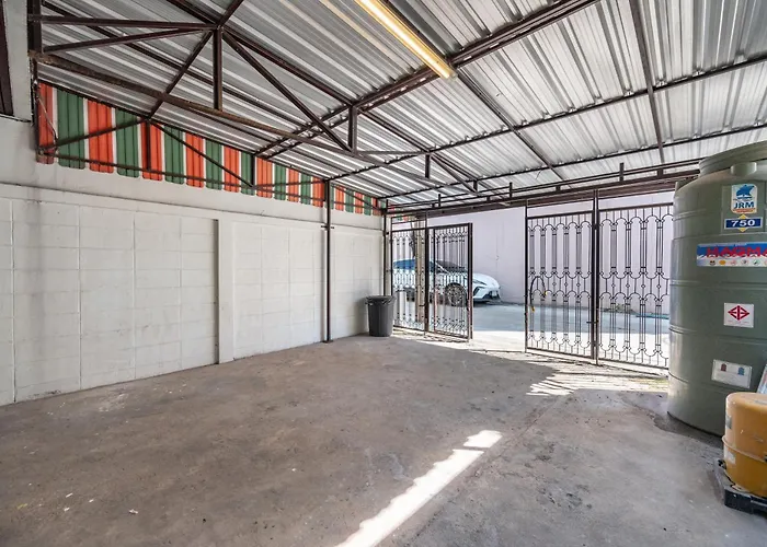 4br House Mrt Subway 250m Chatujak Market Wi-fi * Bangkok