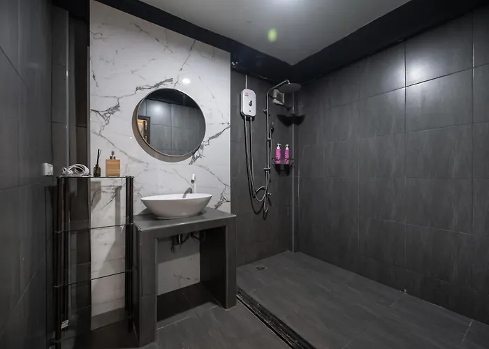 4br House Mrt Subway 250m Chatujak Market Wi-fi * Bangkok