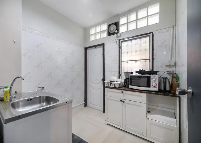 4br House Mrt Subway 250m Chatujak Market Wi-fi *