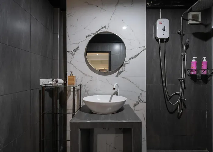 4br House Mrt Subway 250m Chatujak Market Wi-fi * Bangkok