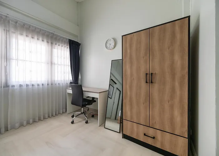 4br House Mrt Subway 250m Chatujak Market Wi-fi * Bangkok
