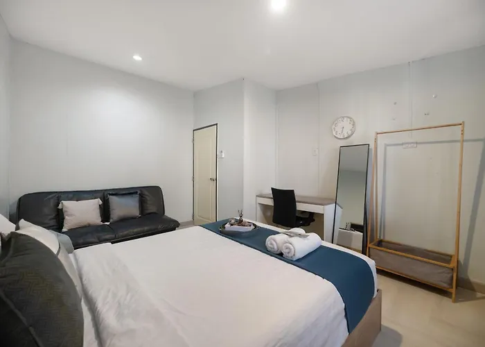 4br House Mrt Subway 250m Chatujak Market Wi-fi * Bangkok